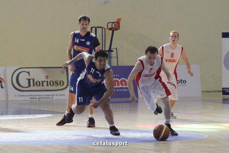 110918 basket 090_tn.jpg